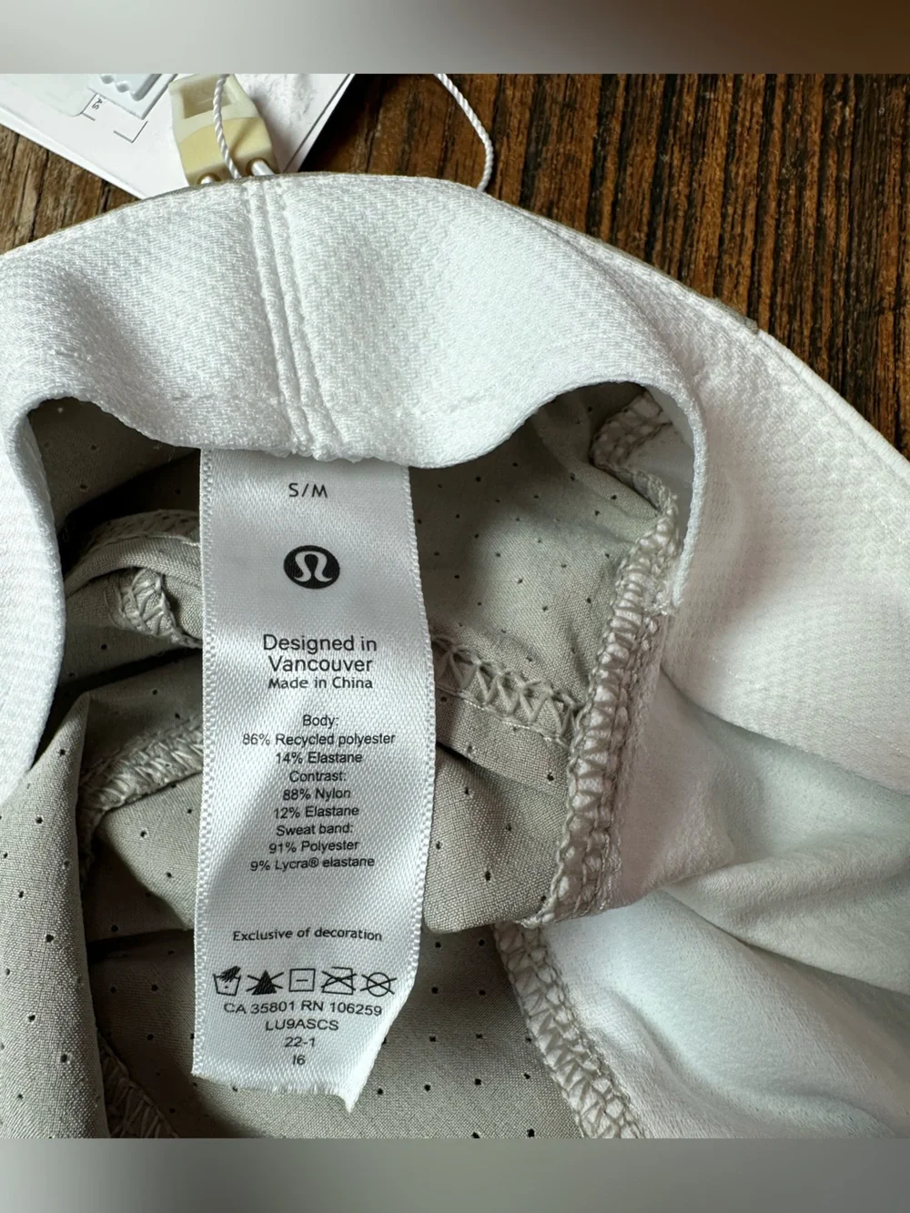 lululemon athletica Perforated Two-Tone Running Hat in cream and White